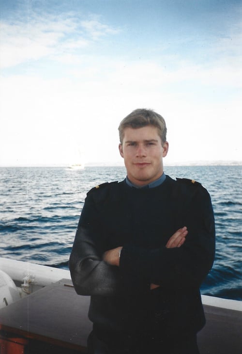 Commodore (retd) Steve Prest is a former Royal Navy officer who has transitioned from a successful military career to an independent consultant.